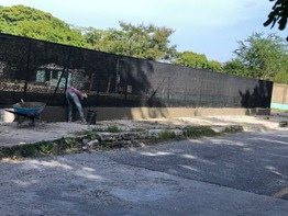 Construcción de verja perimetral